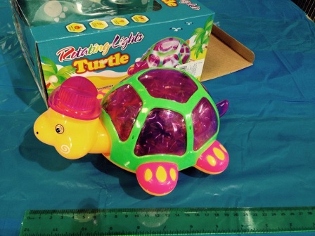 צב נוסע אורות ומוזיקה