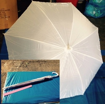 מטרייה בצבע לבן 21 אינצ חזקה